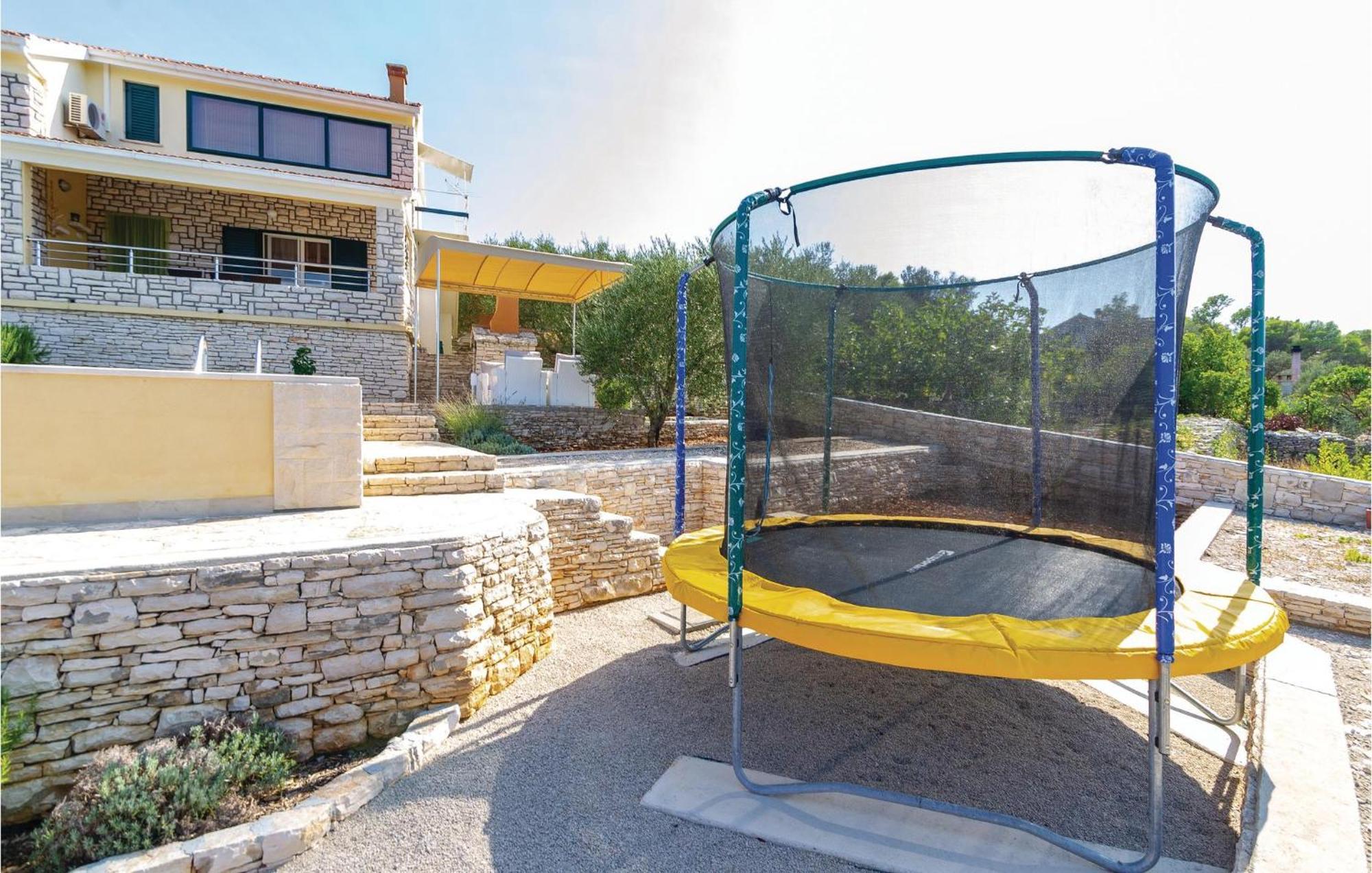 Nice Home In Tankaraca With House Sea View Вела-Лука Экстерьер фото